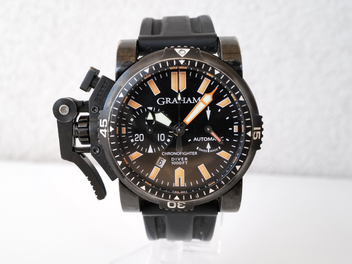 Швейцарские часы Graham Chronofighter Oversize Diver 47