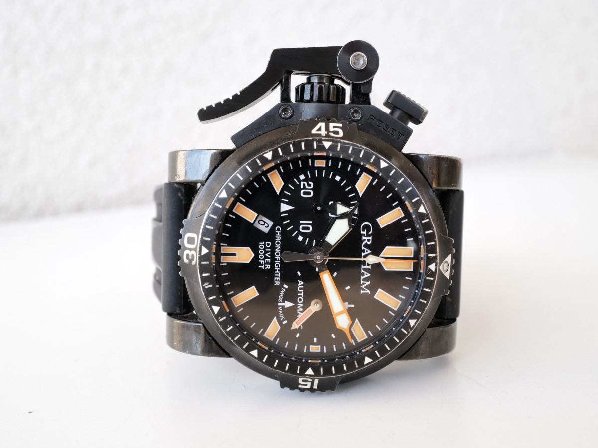 Швейцарские часы Graham Chronofighter Oversize Diver 47