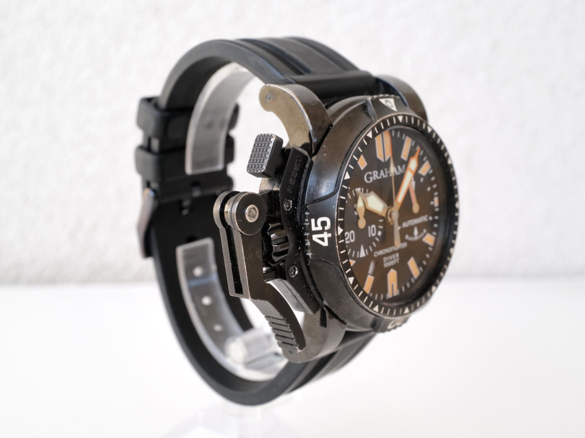 Швейцарские часы Graham Chronofighter Oversize Diver 47