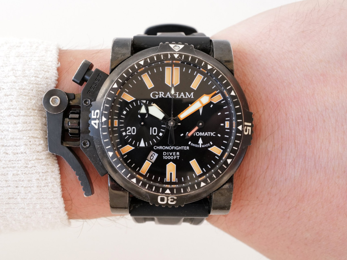 Швейцарские часы Graham Chronofighter Oversize Diver 47