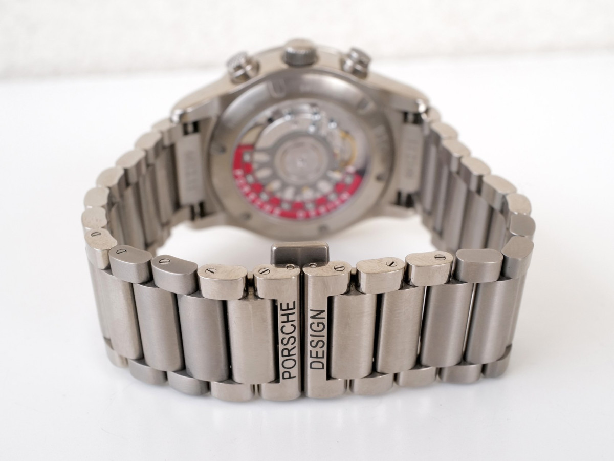 Швейцарские часы Porsche Design Dashboard Titanium Chronograph Limited Edition 42