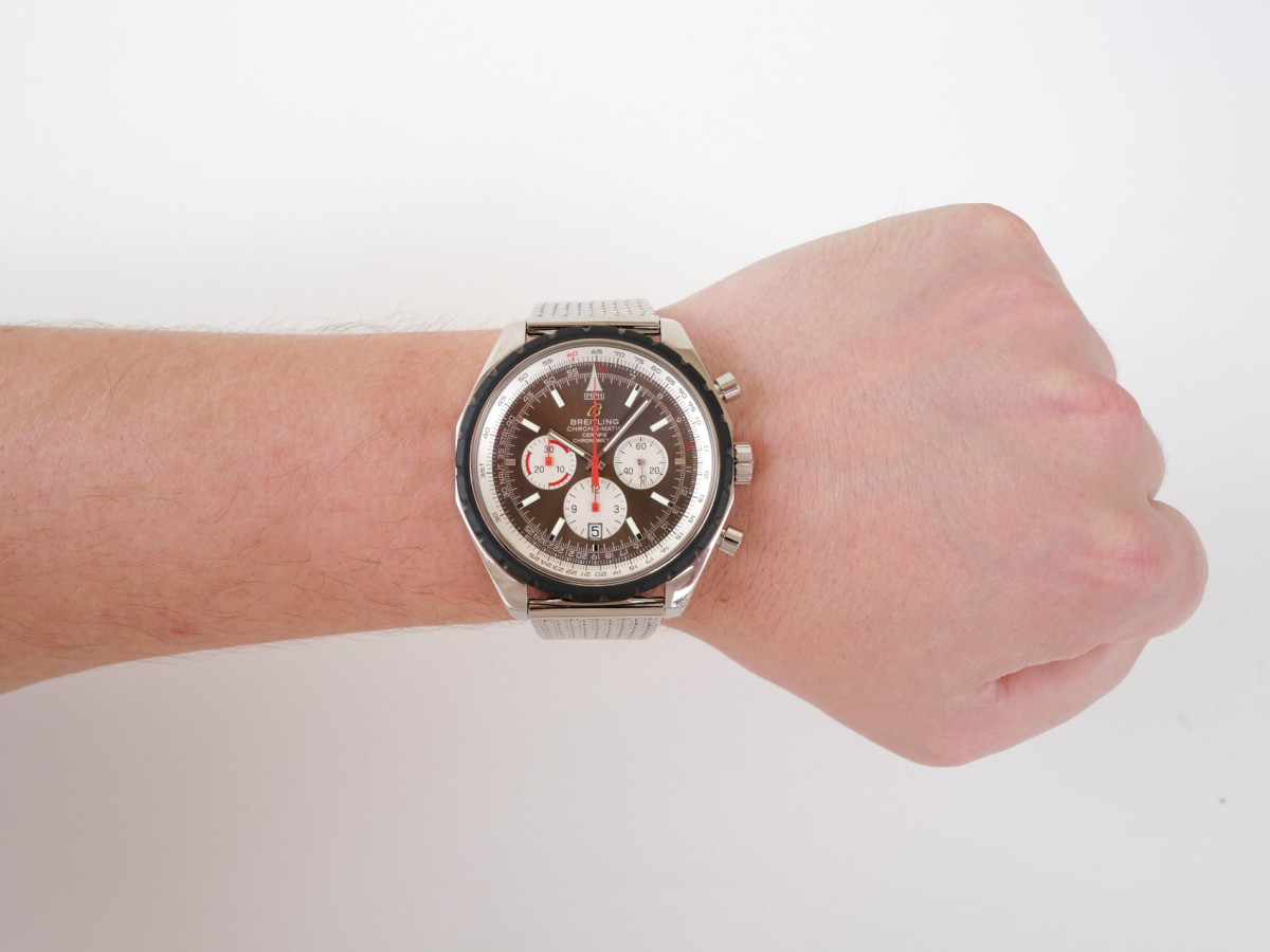 Швейцарський годинник Breitling Chrono-Matic 49 Bronze