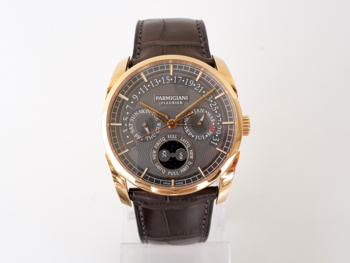 Swiss watch Parmigiani Fleurier Tonda Annual Calendar 18K Rose Gold 40