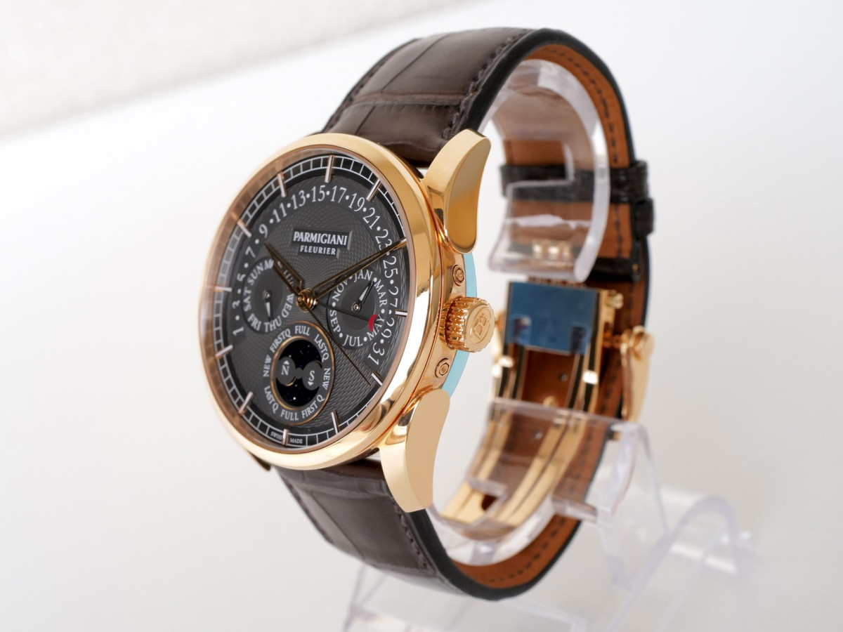 Swiss watch Parmigiani Fleurier Tonda Annual Calendar 18K Rose Gold 40