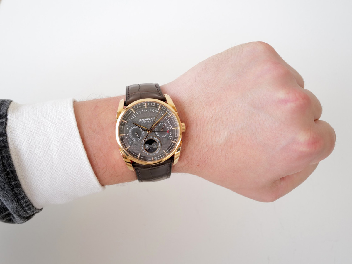 Swiss watch Parmigiani Fleurier Tonda Annual Calendar 18K Rose Gold 40