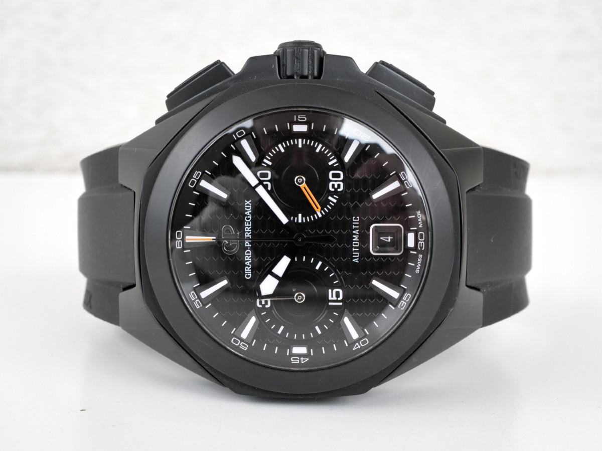 Швейцарские часы Girard Perregaux Chrono Hawk Black Ceramic 44