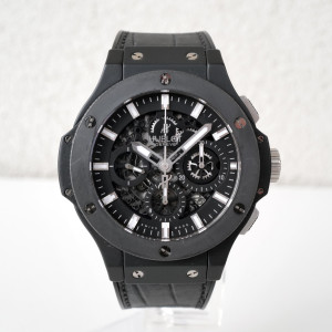 Швейцарские часы Hublot Big Bang Aero Bang Black Magic 44