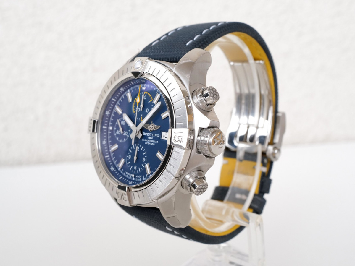 Swiss watch Breitling Avenger Chronograph Blue Dial 45
