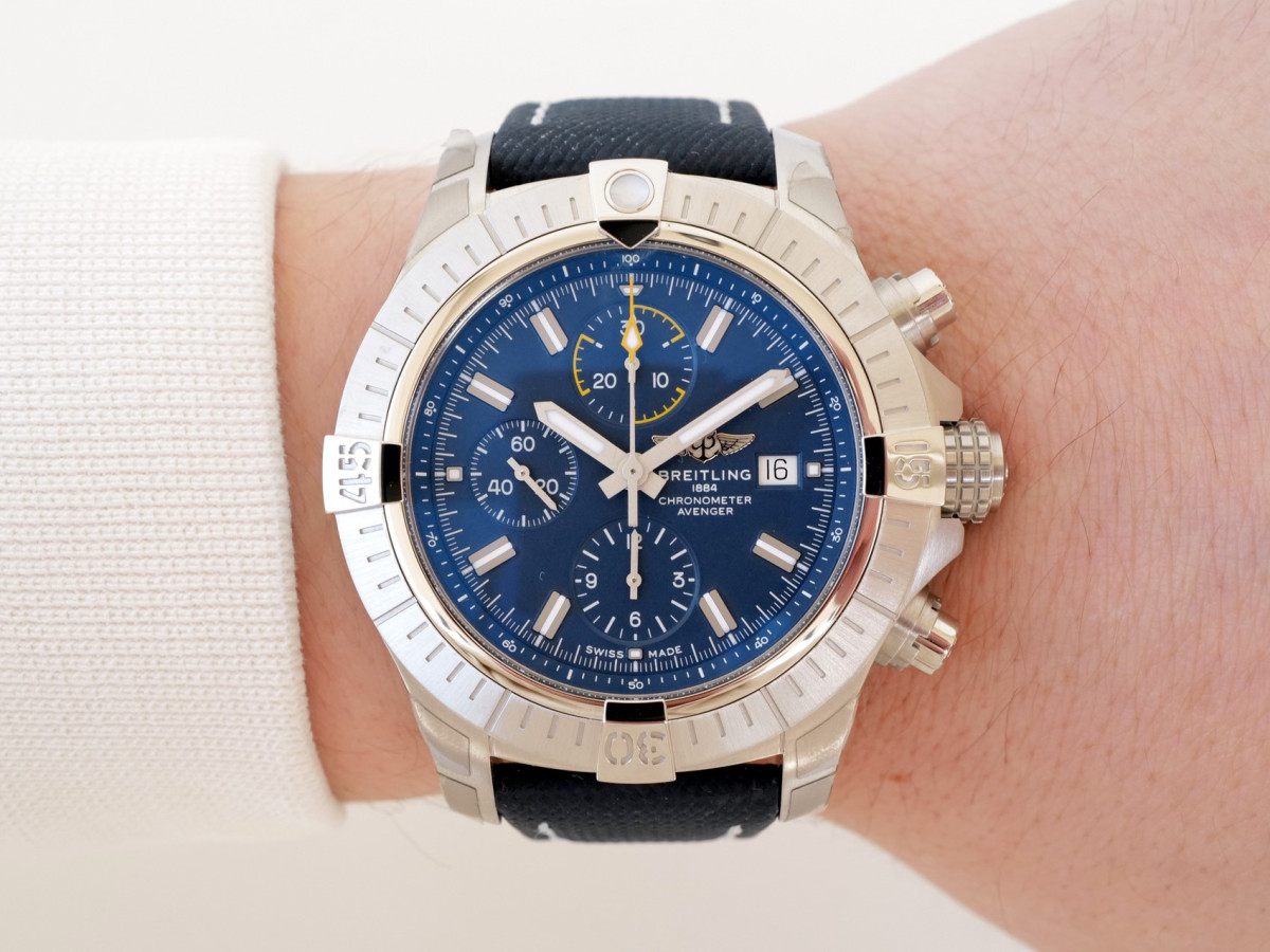 Swiss watch Breitling Avenger Chronograph Blue Dial 45