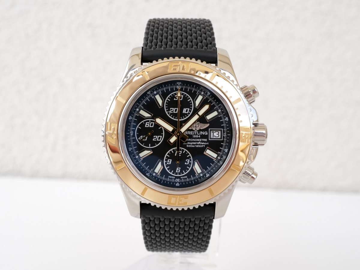 Швейцарський годинник Breitling SuperOcean Chronograph 44