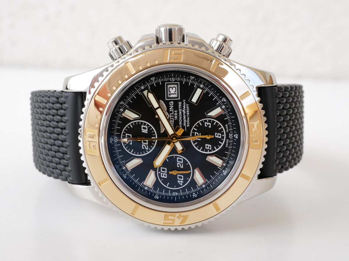 Швейцарський годинник Breitling SuperOcean Chronograph 44