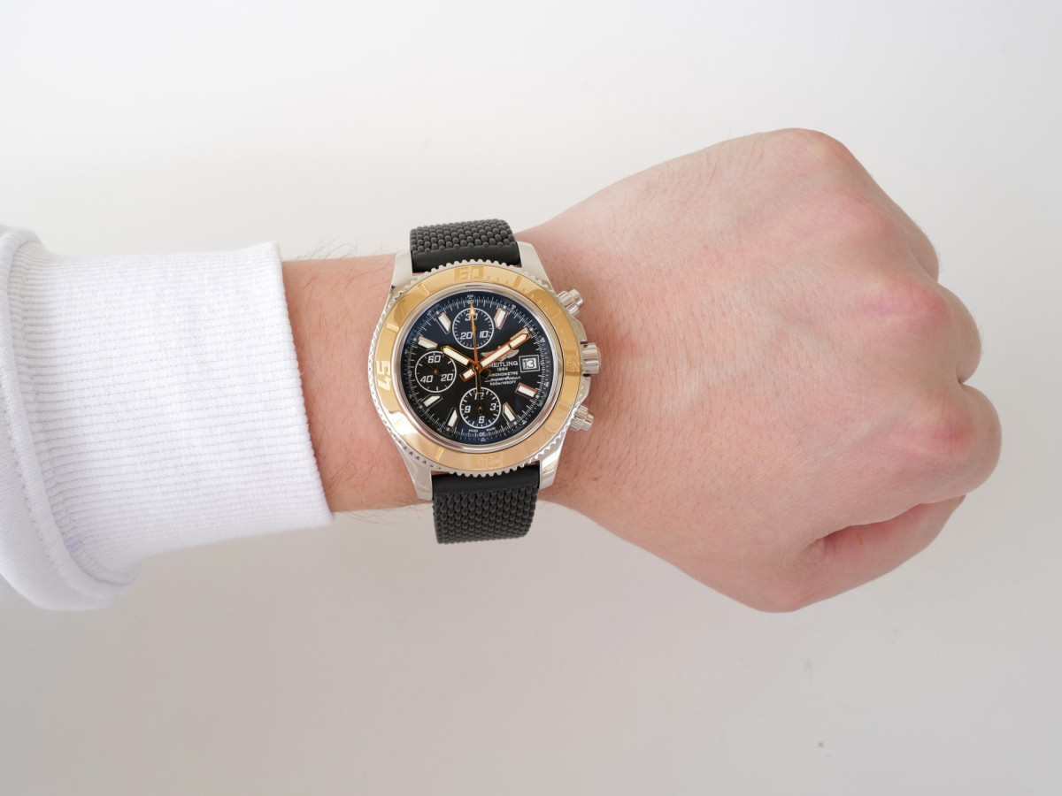 Швейцарський годинник Breitling SuperOcean Chronograph 44