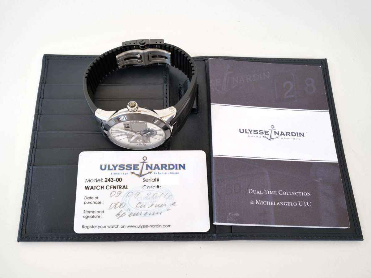 Швейцарський годинник Ulysse Nardin Executive Dual Time Black Rubber Strap Silver Dial 43