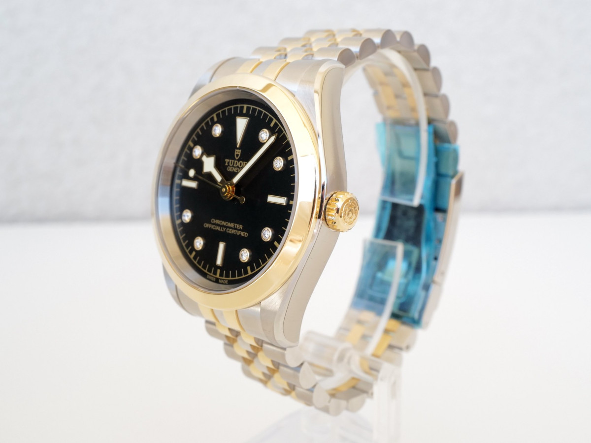 Швейцарские часы Tudor Black Bay One 41 S&G Diamond Black Dial