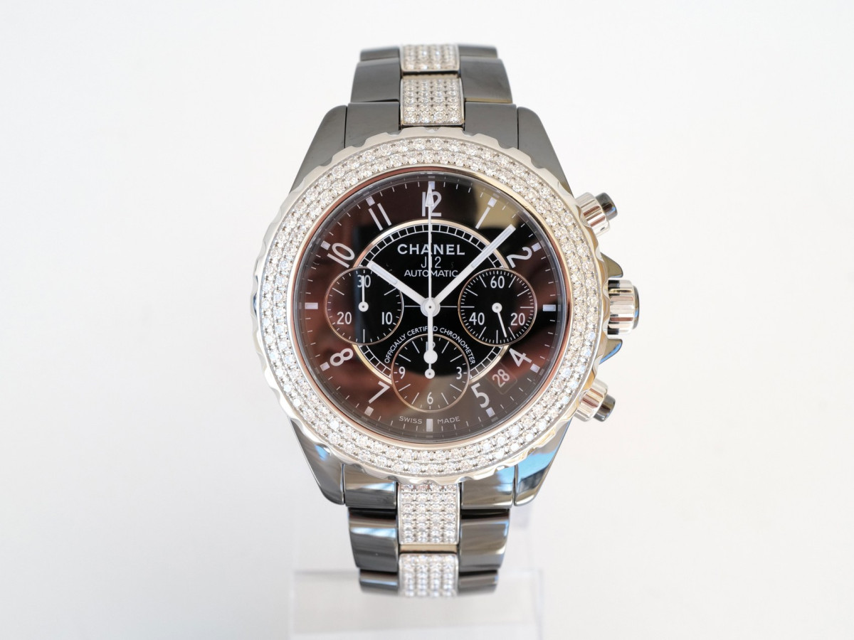 Швейцарський годинник Chanel J12 Chronograph Black Ceramic Diamonds 6,27ct 41