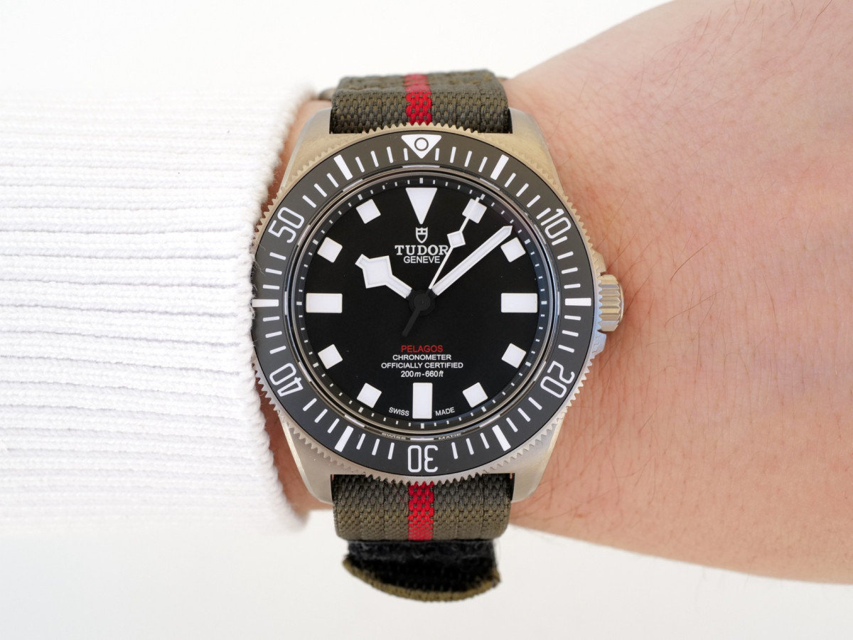 Швейцарские часы Tudor Pelagos FXD Titanium 42