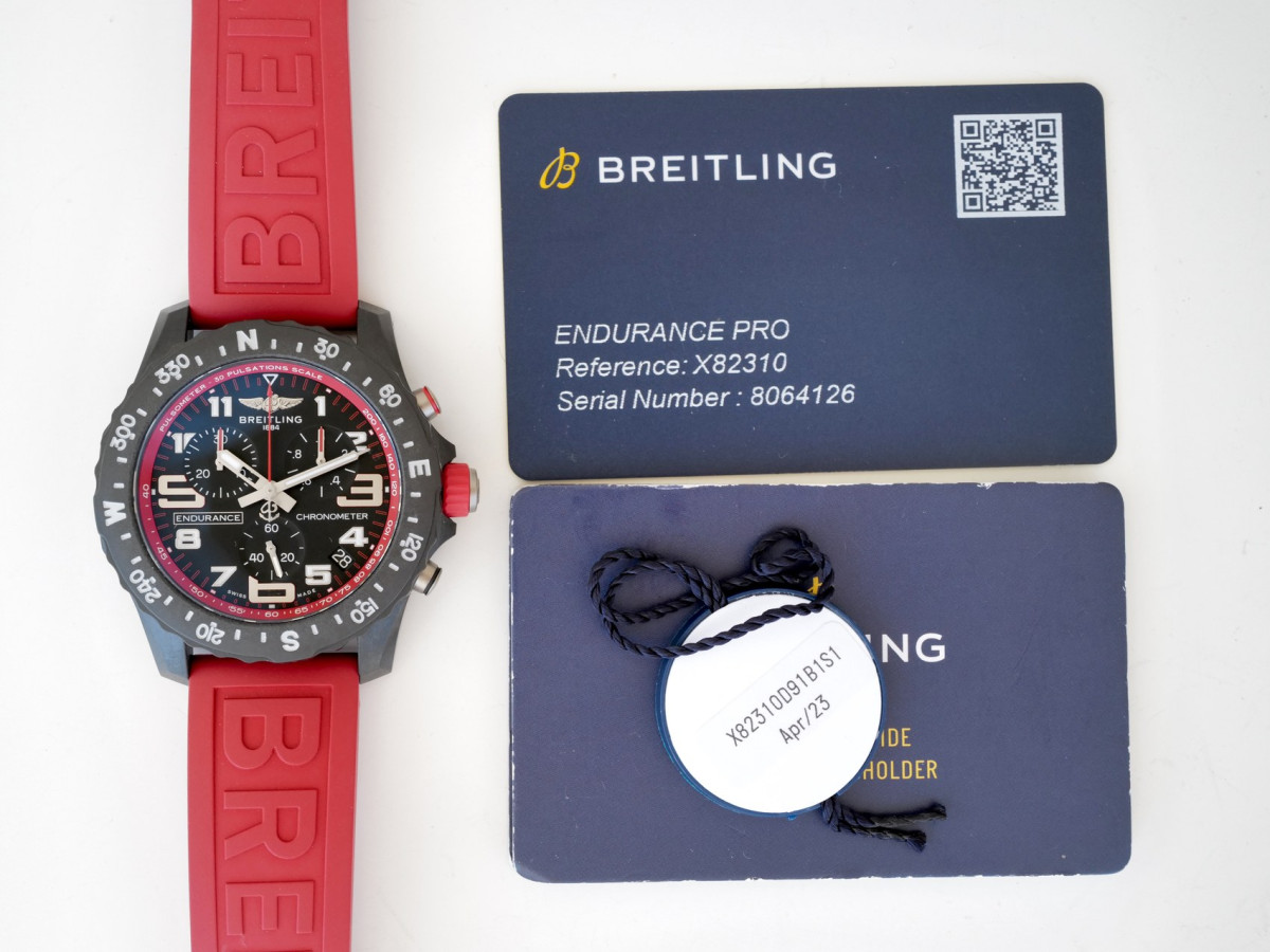 Швейцарський годинник Breitling Endurance Pro Red 44