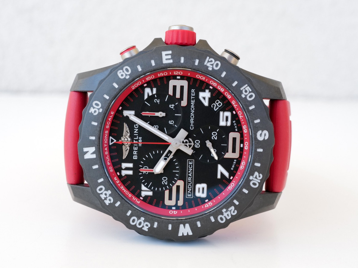 Швейцарський годинник Breitling Endurance Pro Red 44