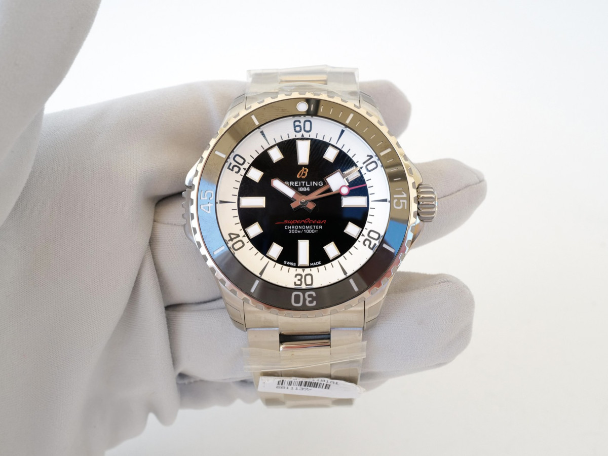 Швейцарський годинник Breitling Superocean Automatic 46