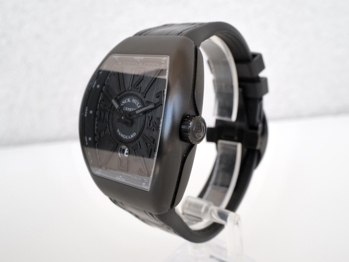 Швейцарские часы Franck Muller Vanguard Classical Blackout Titanium 44