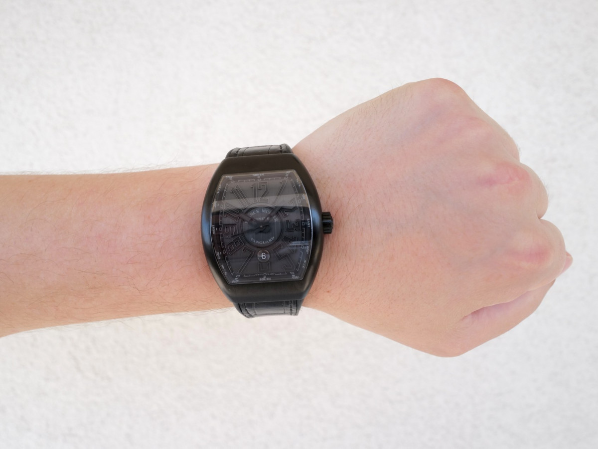 Швейцарские часы Franck Muller Vanguard Classical Blackout Titanium 44