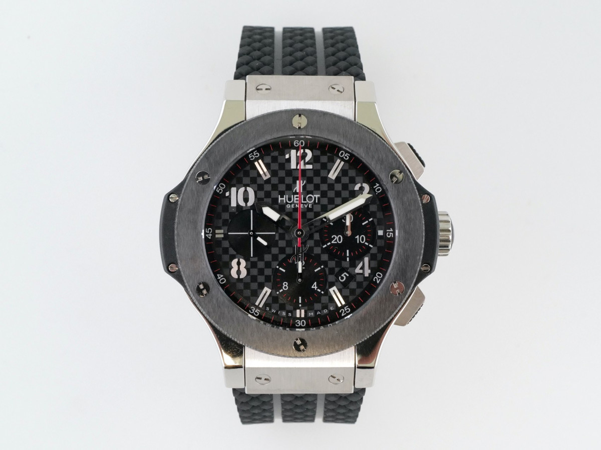 Швейцарские часы Hublot Big Bang 44 Chronograph Steel Ceramic Carbon Dial