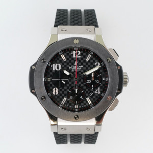 Швейцарские часы Hublot Big Bang 44 Chronograph Steel Ceramic Carbon Dial