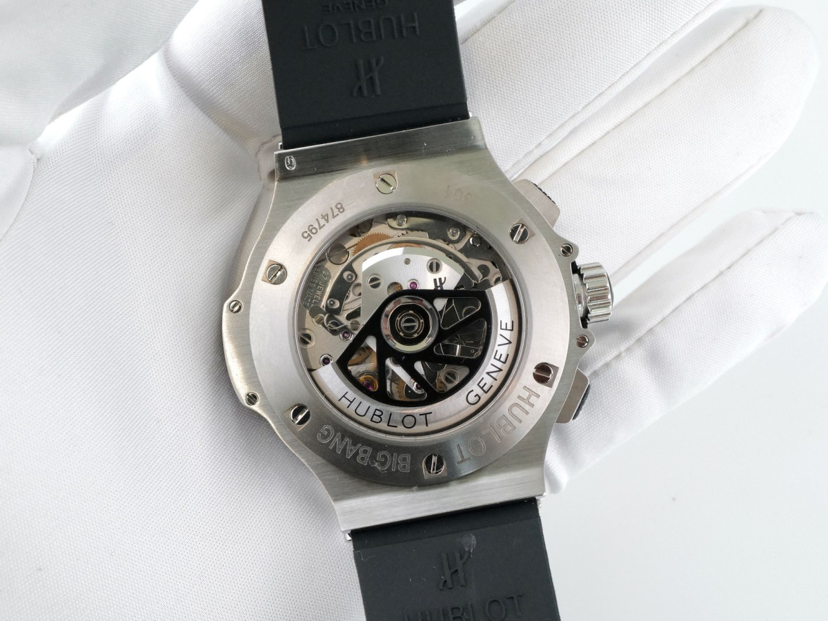 Швейцарские часы Hublot Big Bang 44 Chronograph Steel Ceramic Carbon Dial