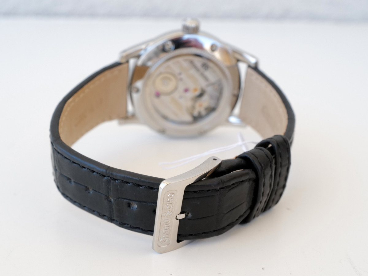 Swiss watch Grand Seiko Elegance Mechanical 37
