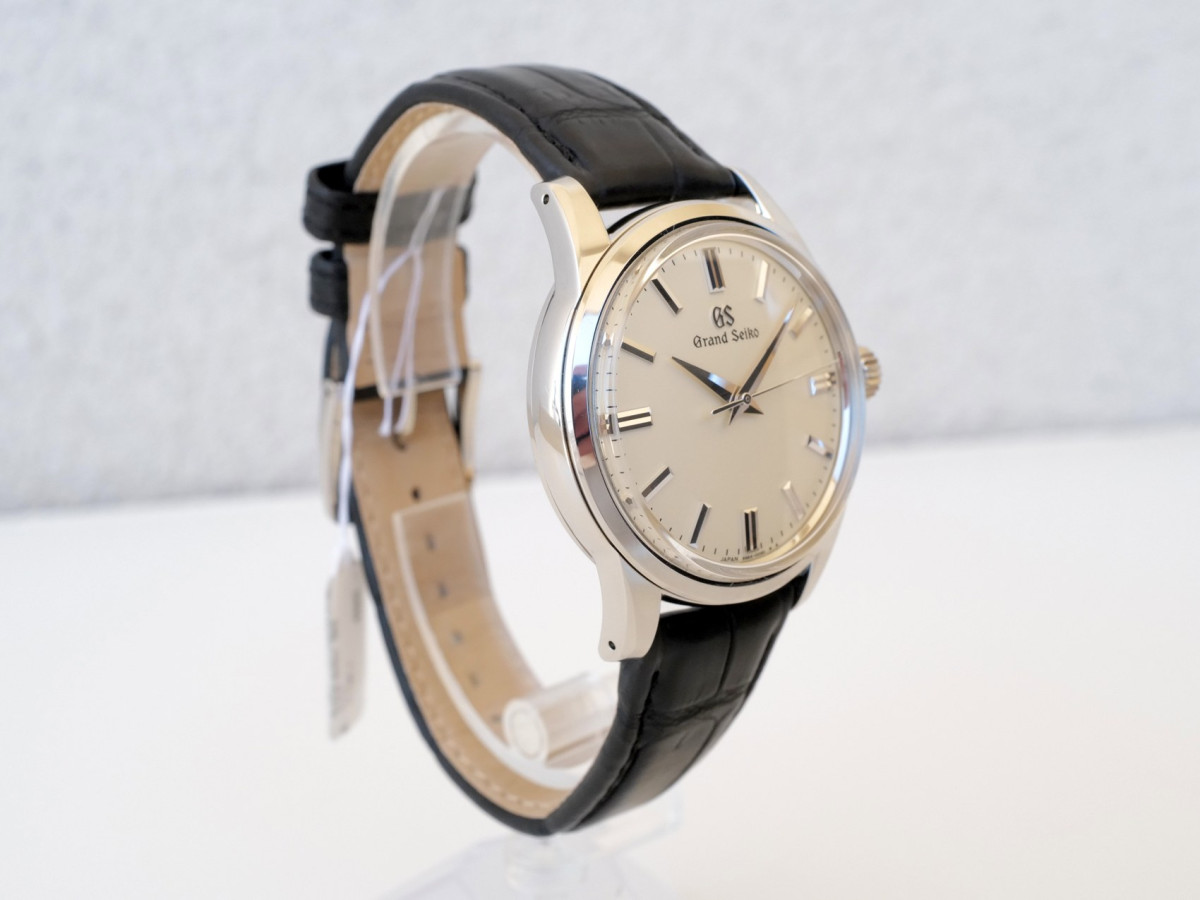Swiss watch Grand Seiko Elegance Mechanical 37