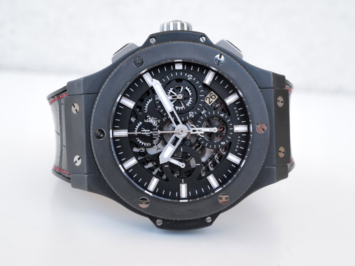 Швейцарський годинник Hublot Big Bang Aero Bang Black Magic 44