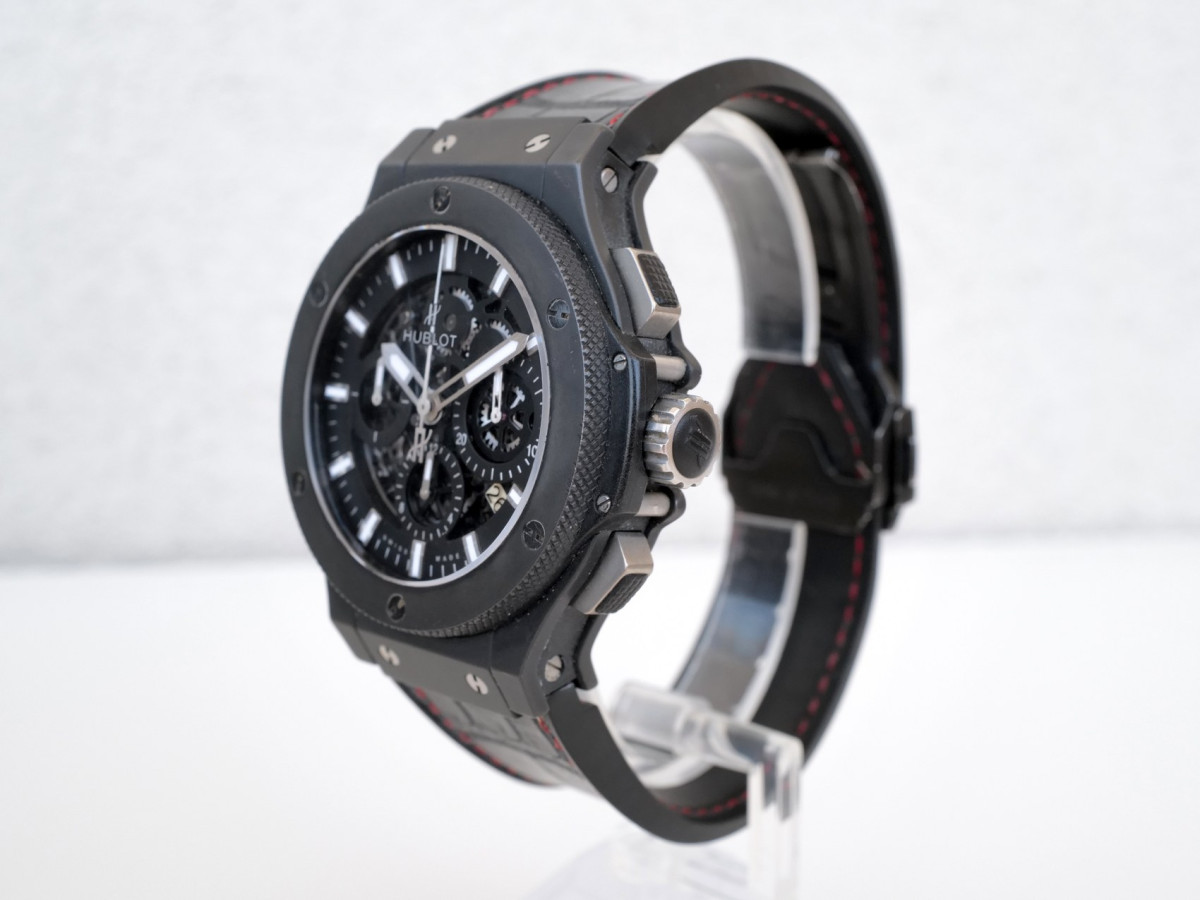 Швейцарський годинник Hublot Big Bang Aero Bang Black Magic 44