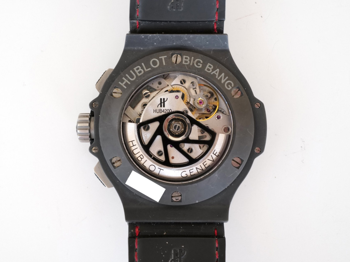 Швейцарський годинник Hublot Big Bang Aero Bang Black Magic 44