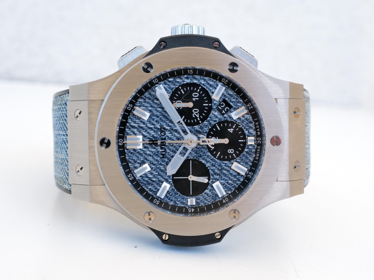 Швейцарские часы Hublot Big Bang Jeans Blue Dial Limited Edition 44