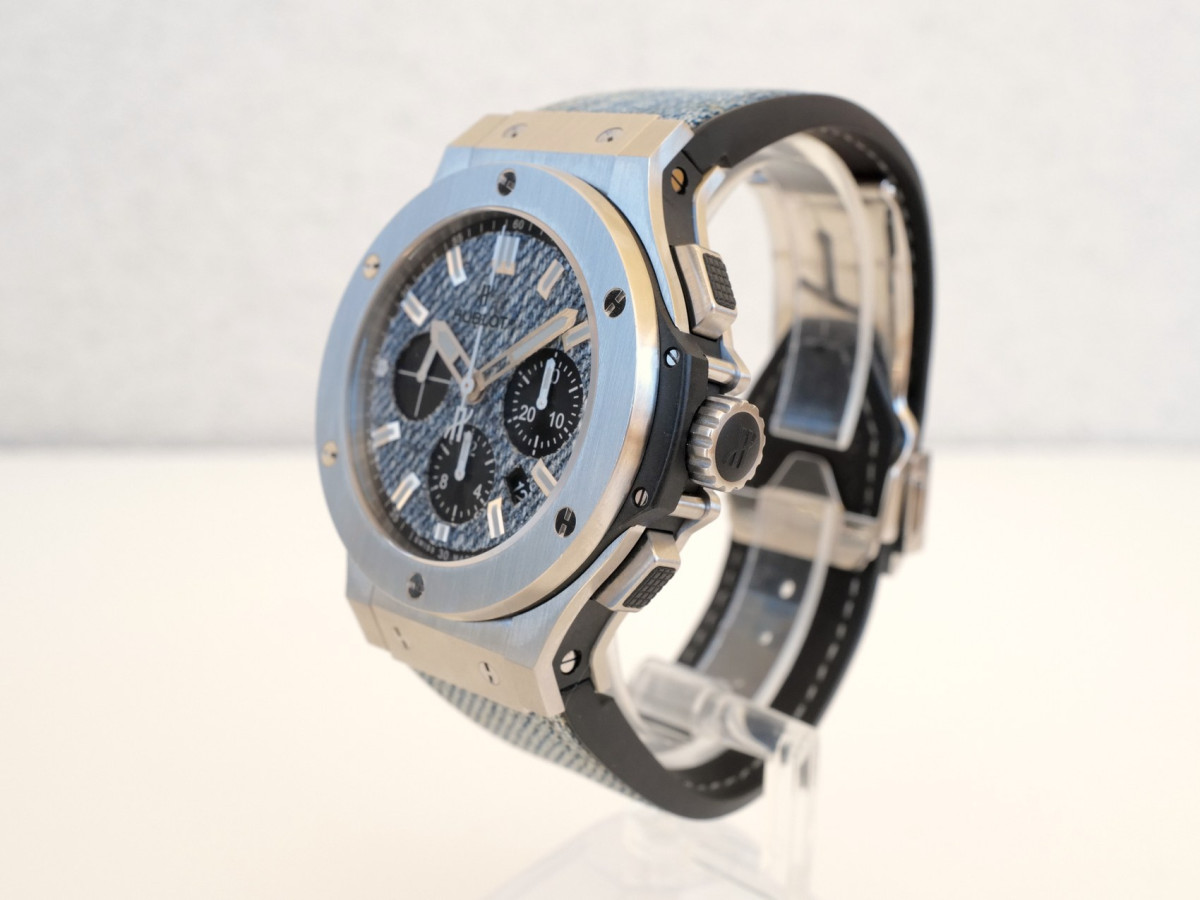 Швейцарские часы Hublot Big Bang Jeans Blue Dial Limited Edition 44