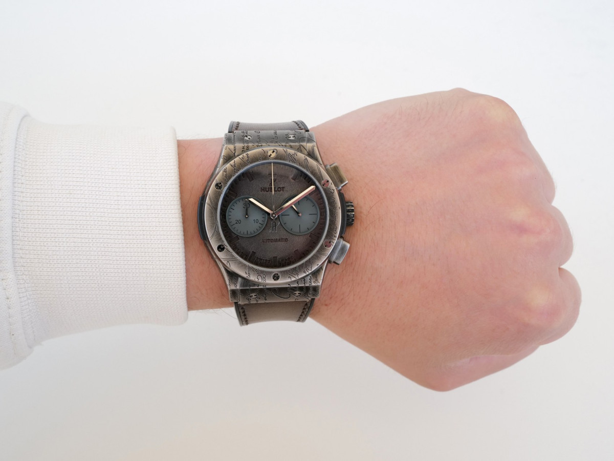 Швейцарський годинник Hublot Classic Fusion Berluti Cold Brown Limited Edition Chronograph 45
