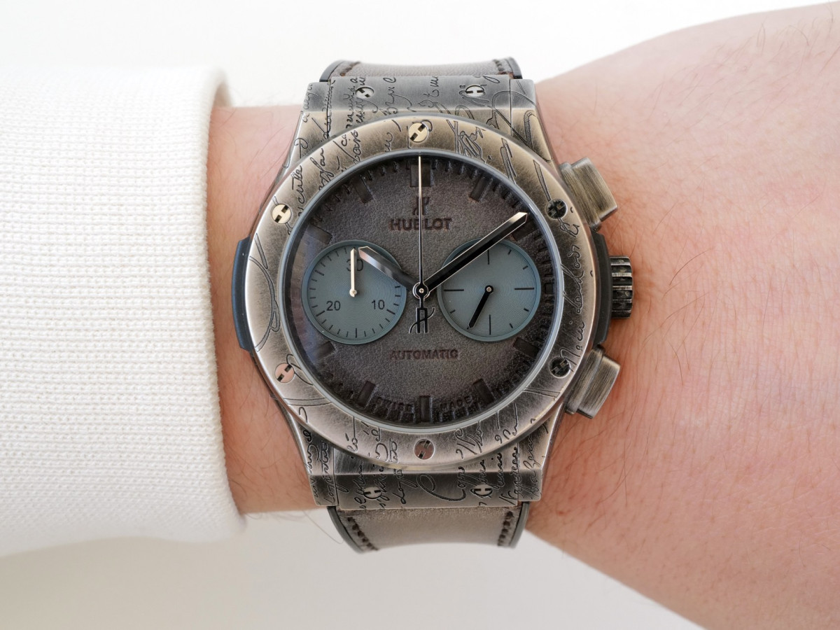 Швейцарський годинник Hublot Classic Fusion Berluti Cold Brown Limited Edition Chronograph 45