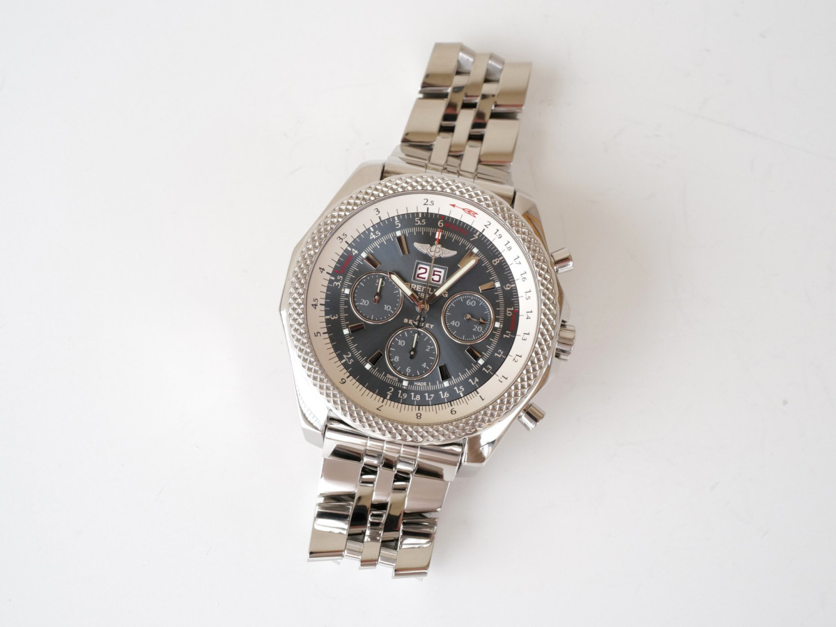 Швейцарские часы Breitling for Bentley 6.75 Chronograph 49