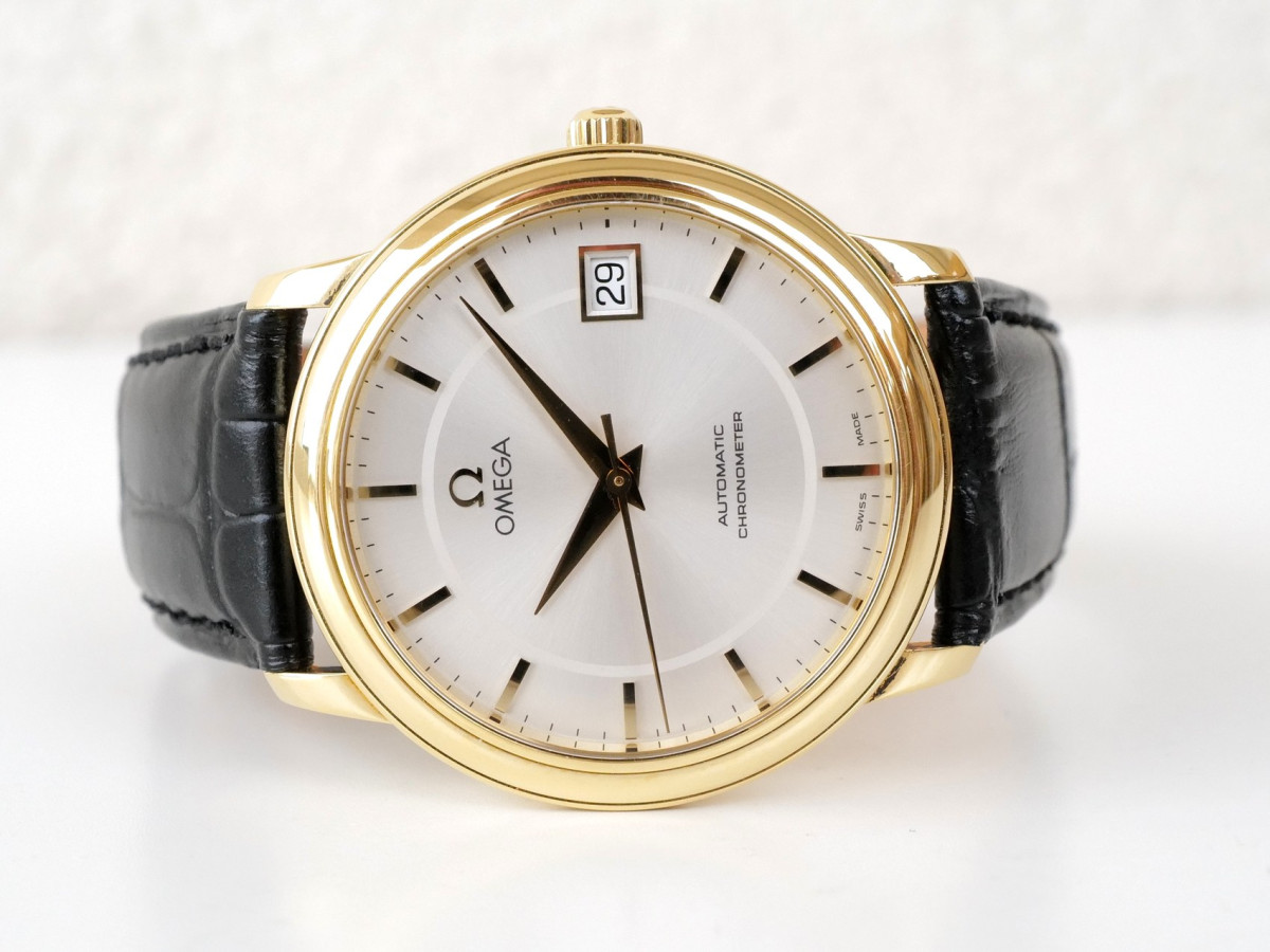 Швейцарские часы Omega De Ville Prestige Automatic 18K Yellow Gold 35