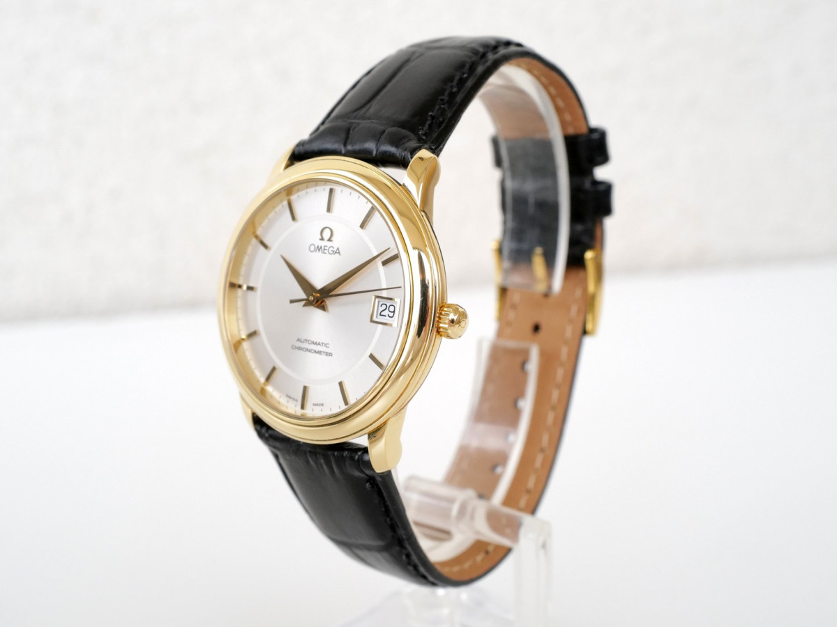 Швейцарские часы Omega De Ville Prestige Automatic 18K Yellow Gold 35