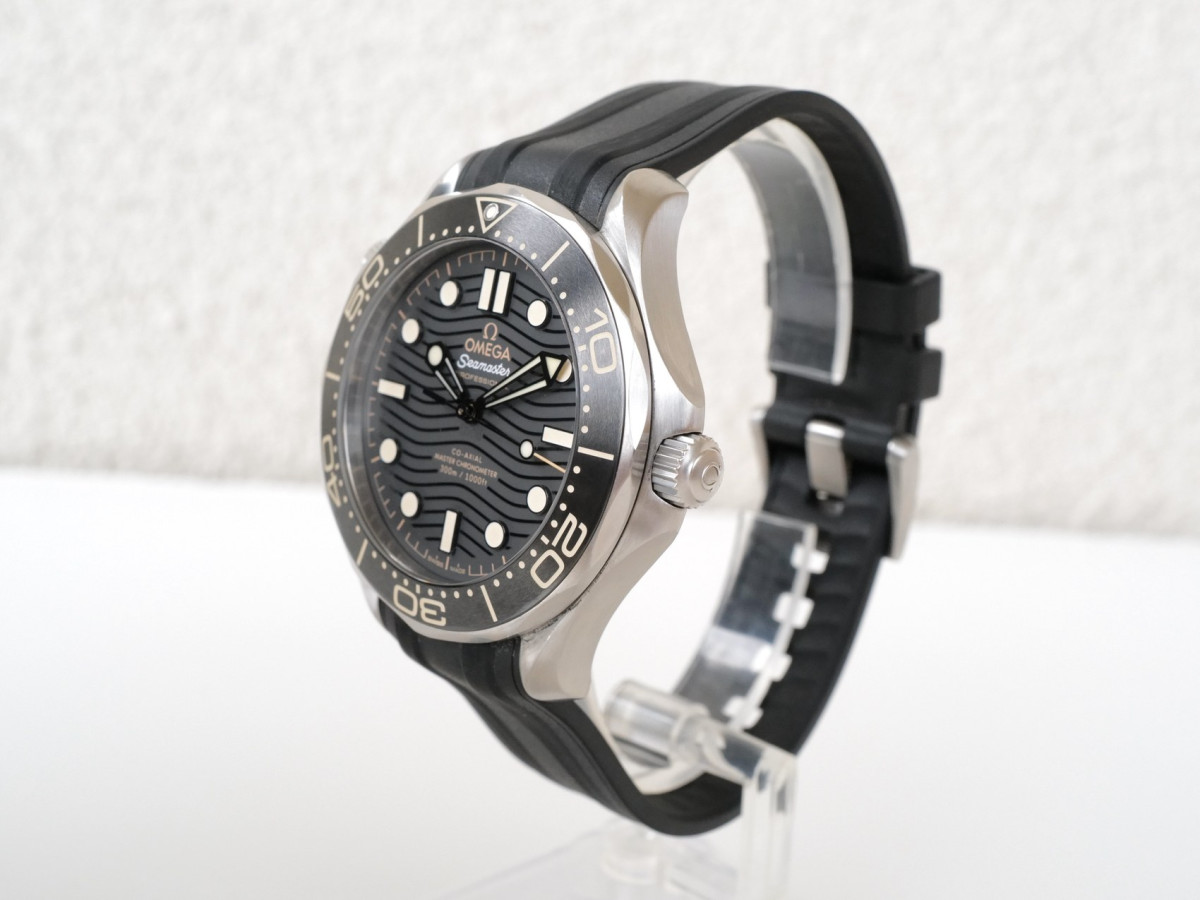 Swiss watch Omega Seamaster Diver 300M Ceramic Bezel Special Edition 42