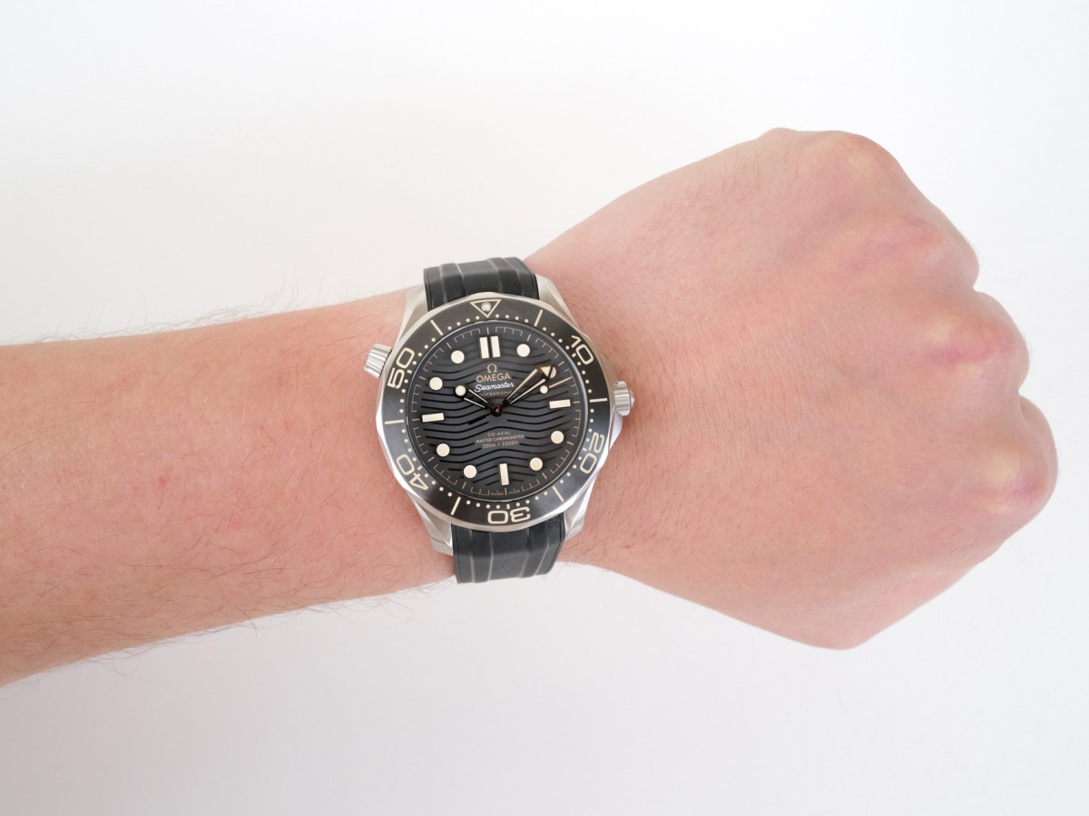 Swiss watch Omega Seamaster Diver 300M Ceramic Bezel Special Edition 42