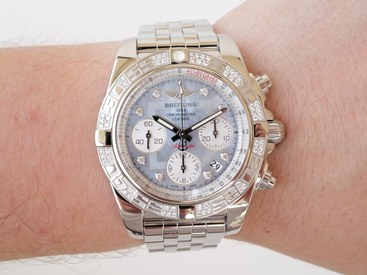 Швейцарський годинник Breitling Chronomat Steel Mop Diamond Dial 41