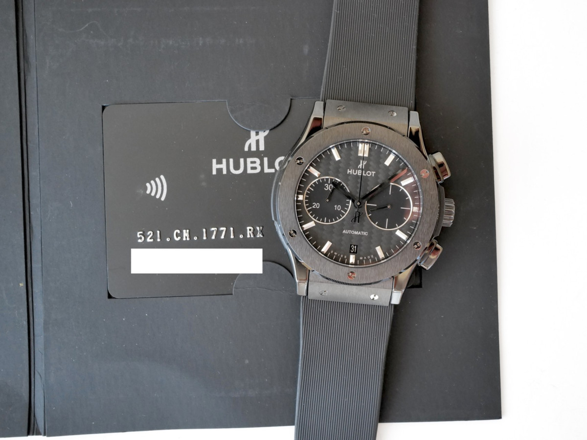 Швейцарський годинник Hublot Classic Fusion Ceramic Chronograph Carbon Dial 45