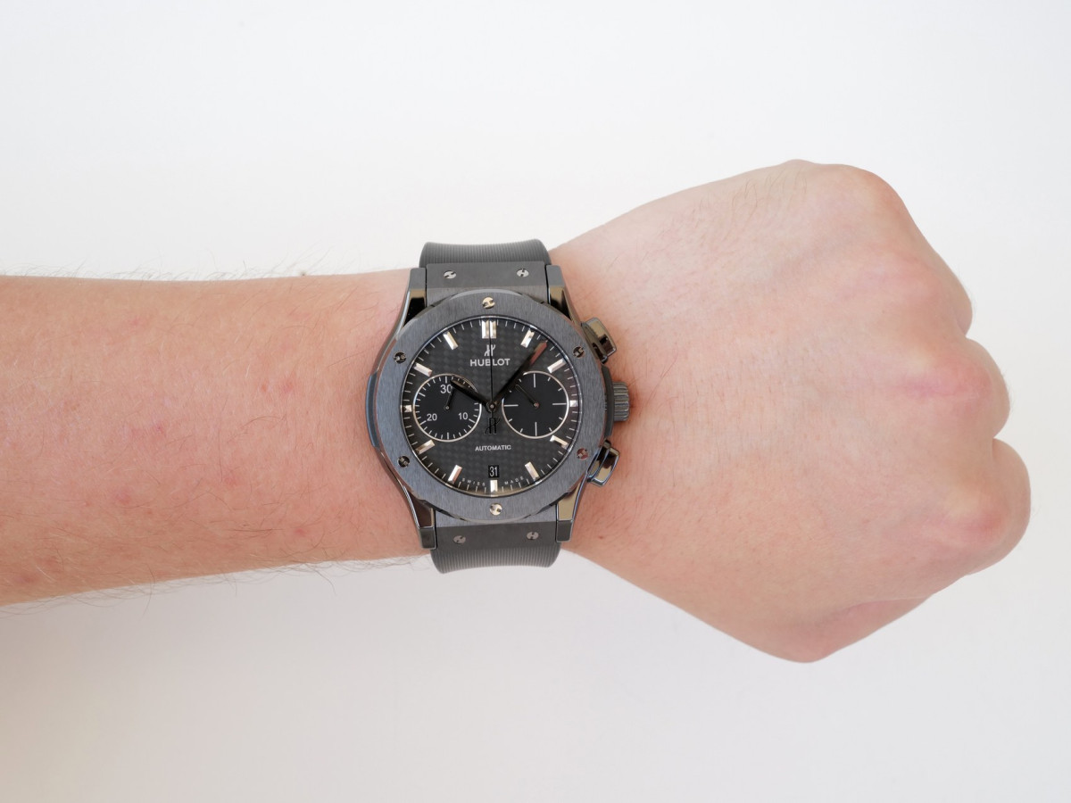 Швейцарський годинник Hublot Classic Fusion Ceramic Chronograph Carbon Dial 45