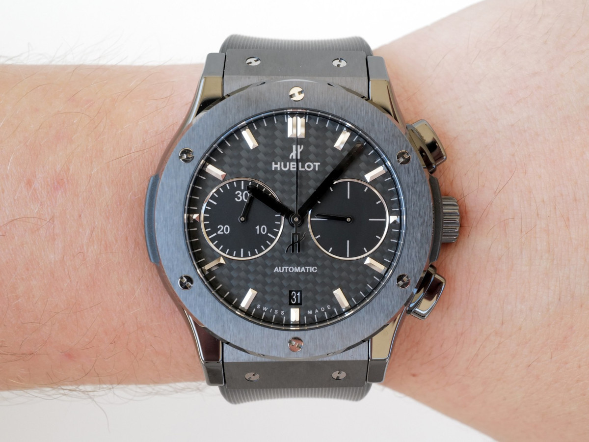 Швейцарський годинник Hublot Classic Fusion Ceramic Chronograph Carbon Dial 45