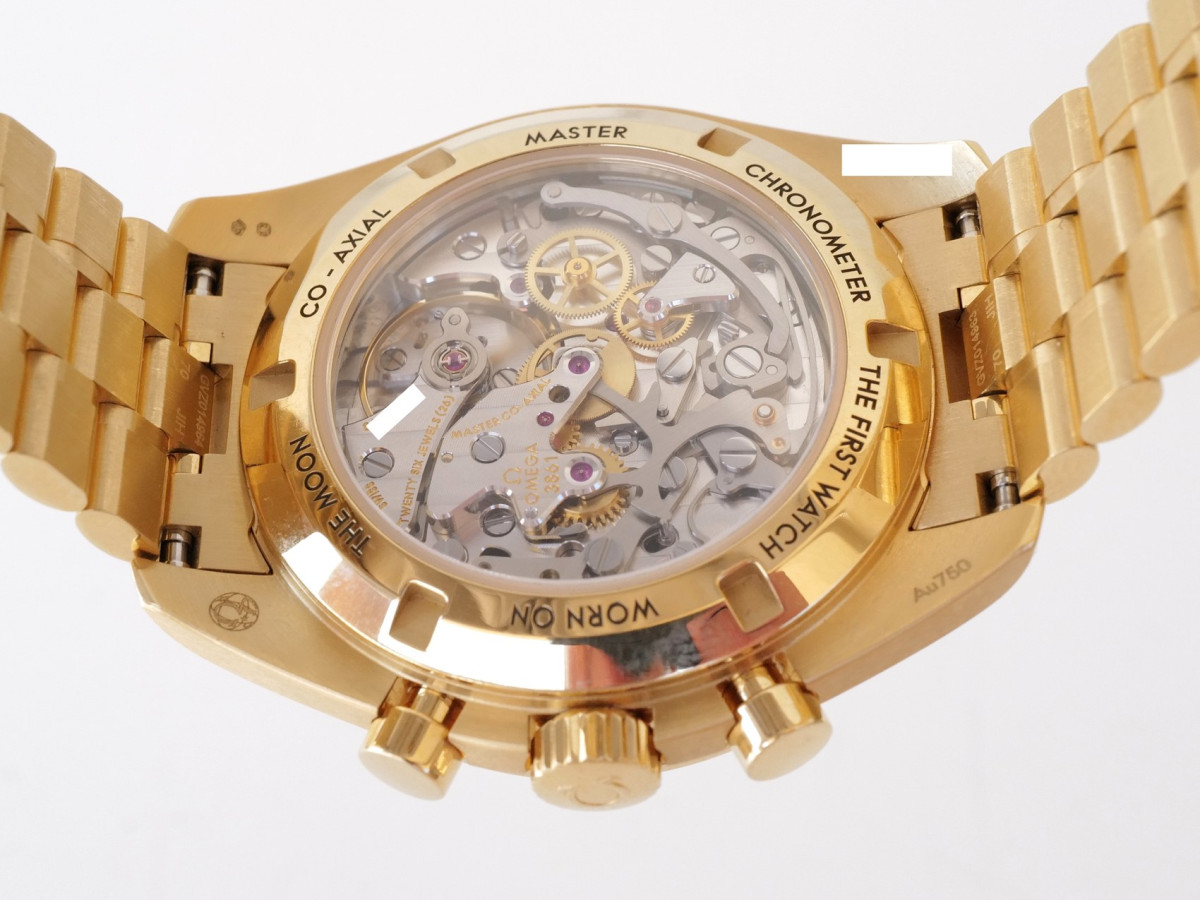 Швейцарские часы Omega Speedmaster Moonwatch Professional Moonshine 18K Yellow Gold Green Dial Manual Wind 42