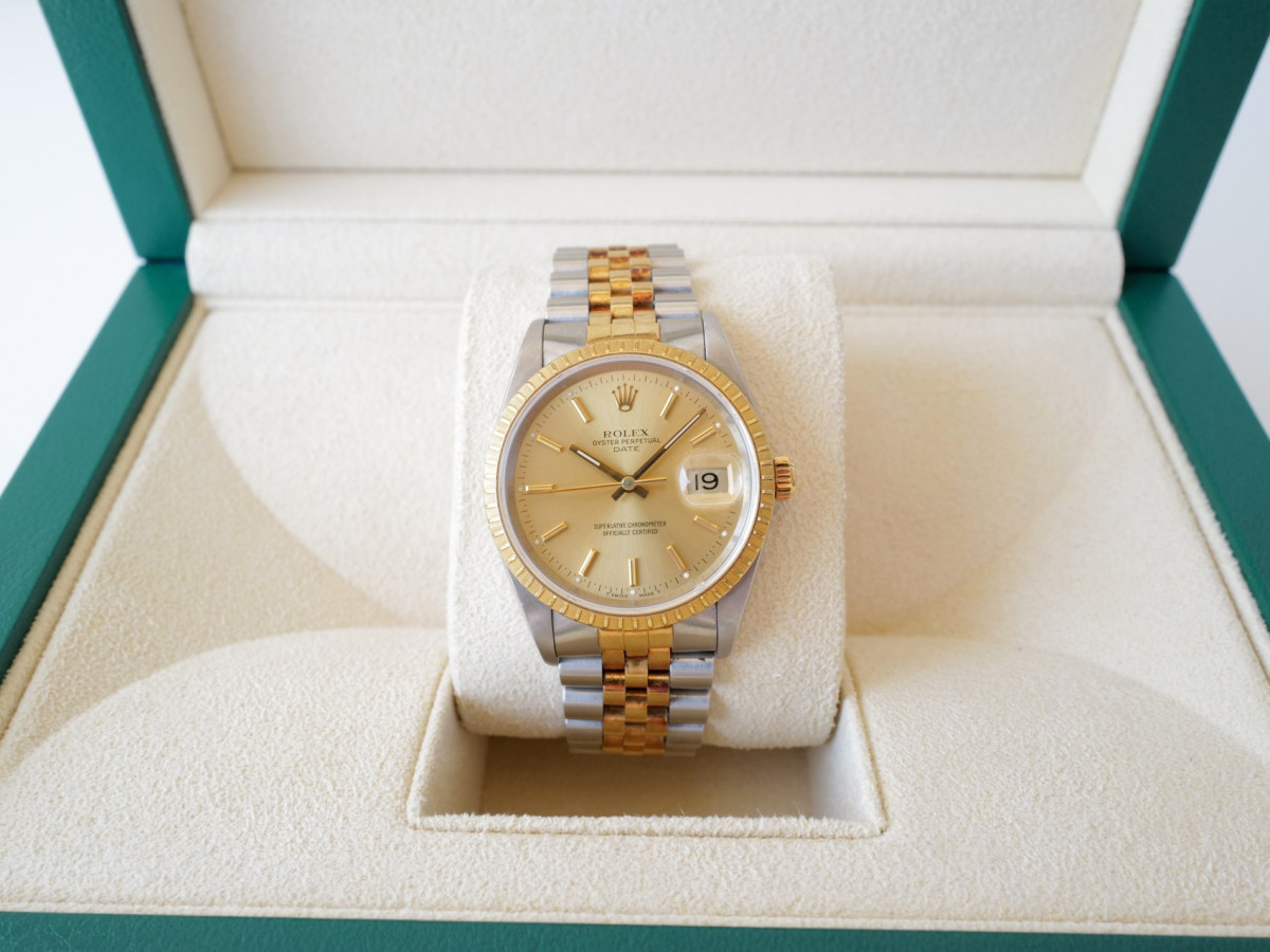 Швейцарський годинник Rolex Oyster Perpetual Date Steel 18K Yellow Gold 34