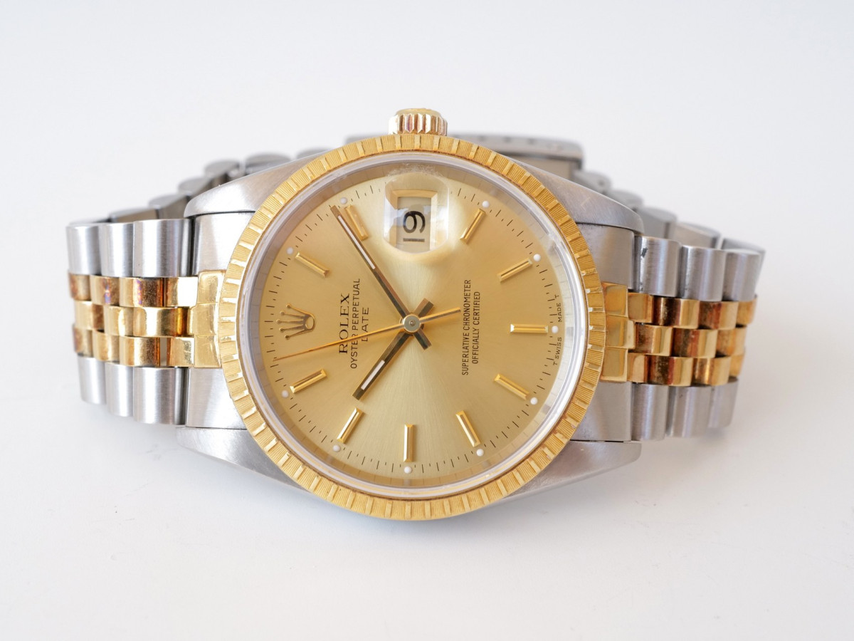 Швейцарський годинник Rolex Oyster Perpetual Date Steel 18K Yellow Gold 34