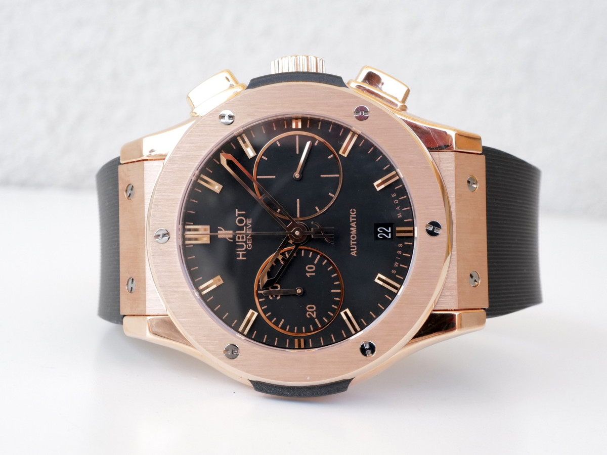 Швейцарские часы Hublot Classic Fusion Chronograph 18K Rose Gold 45